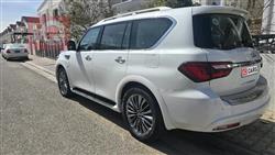 إنفينيتي QX80